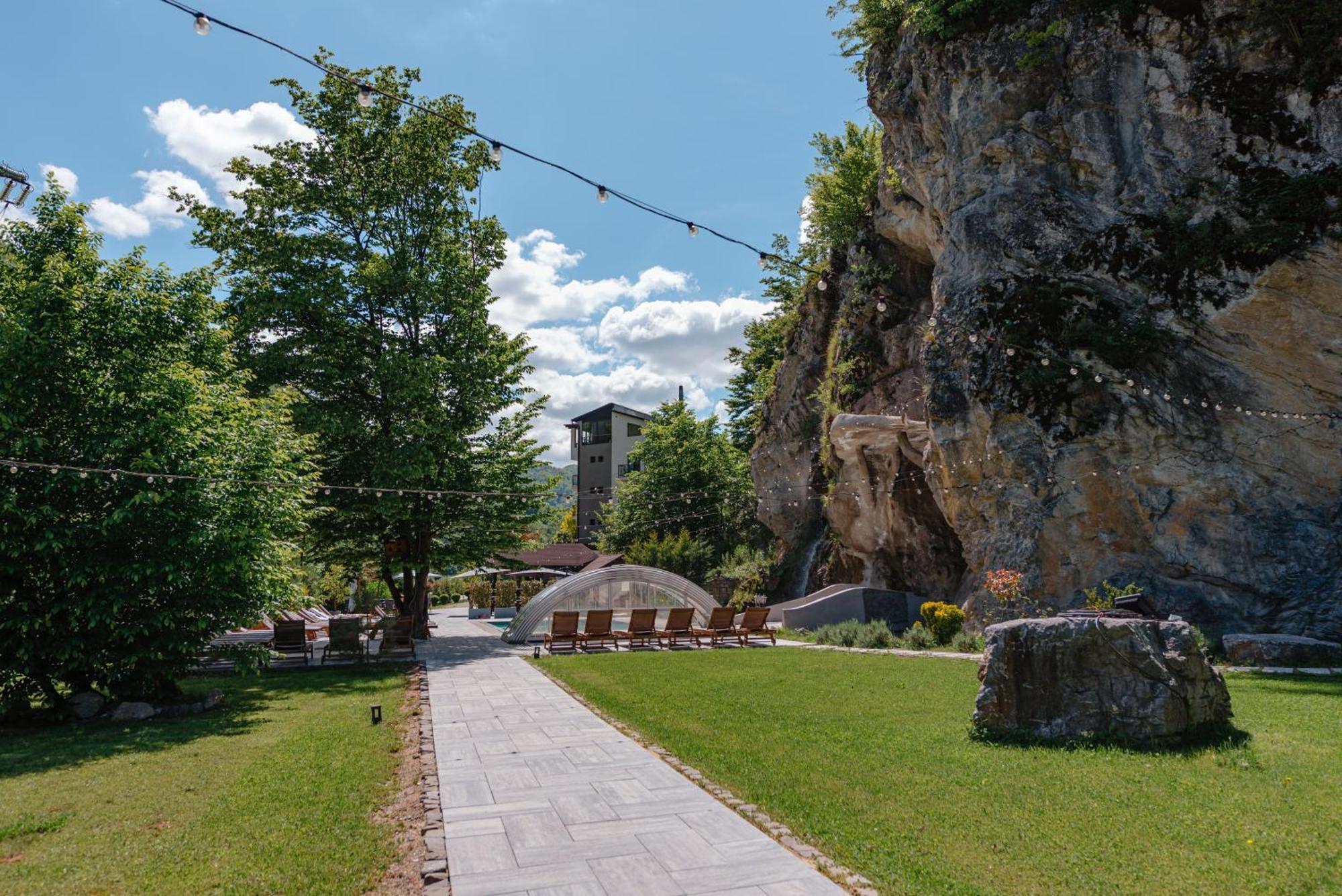 Pensiunea Apuseni Wild Remeţi Exteriör bild